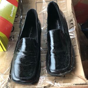 Town shoes loafers size 8